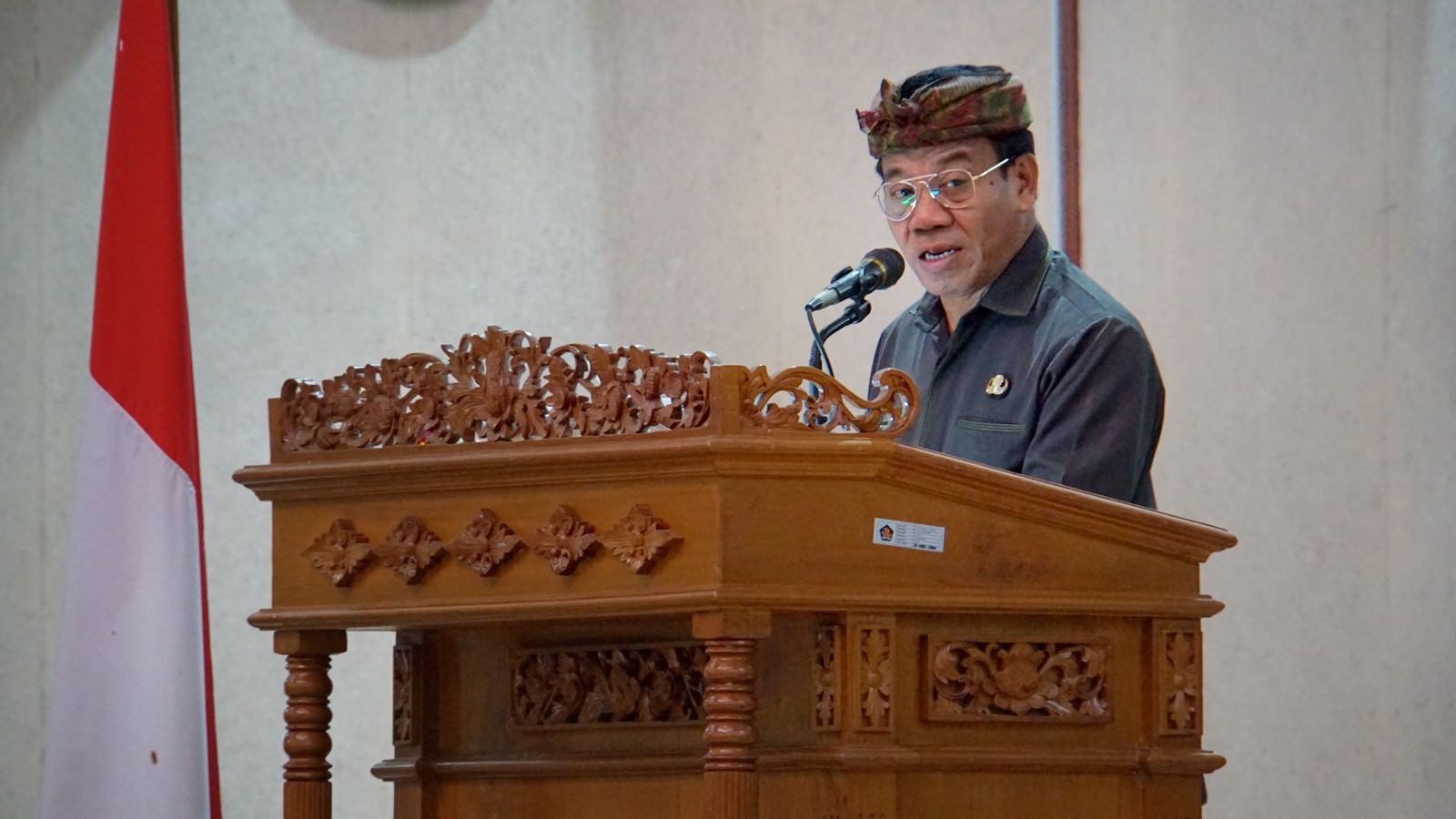 Ingin Ringankan Masyarakat, Pj Bupati Buleleng Ajukan Pembahasan Ranperda Pajak dan Retribusi Daerah
