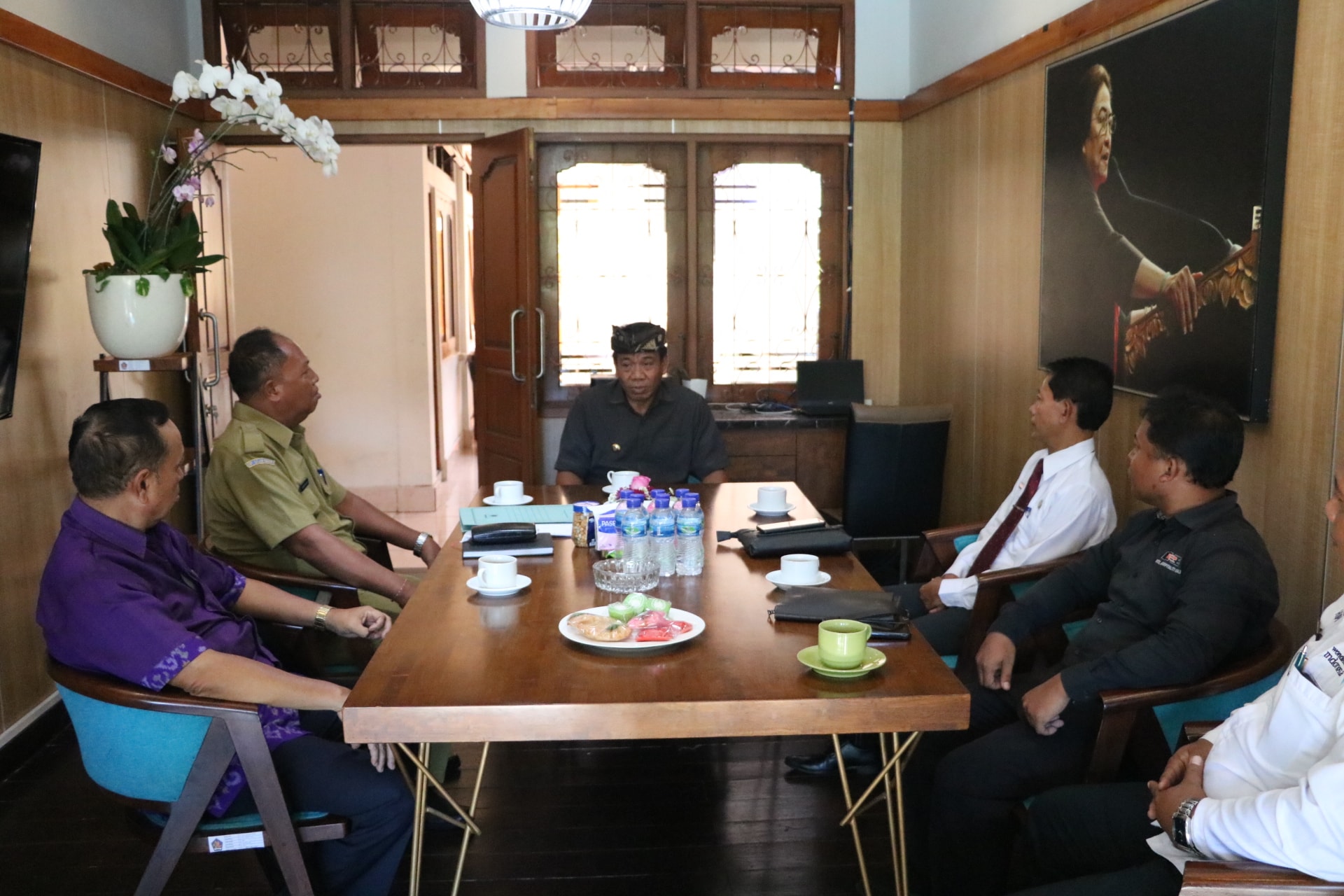 Penjabat (Pj) Bupati Buleleng Ketut Lihadnyana Menerima audiensi dari HILLSI