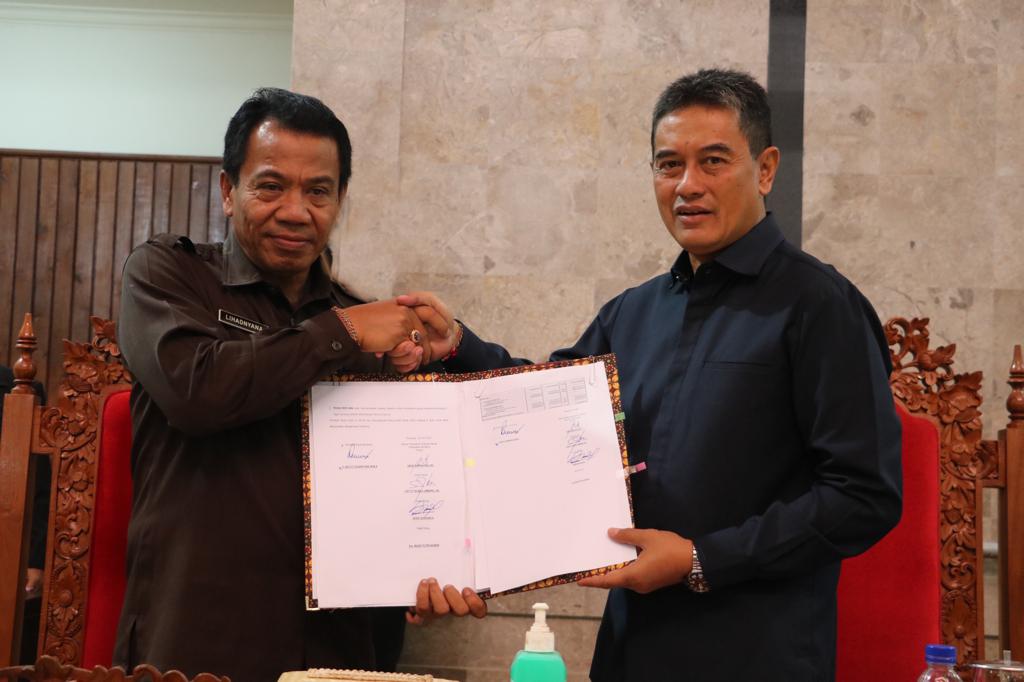 Pj Bupati Buleleng Ajak DPRD Cermati Mandatory Spending untuk Infrastruktur